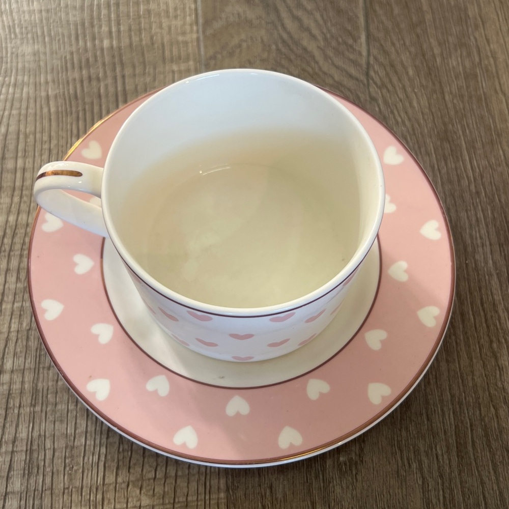 Pink Heart Pattern Tea Set with Bamboo Lid - Picture 3 of 5